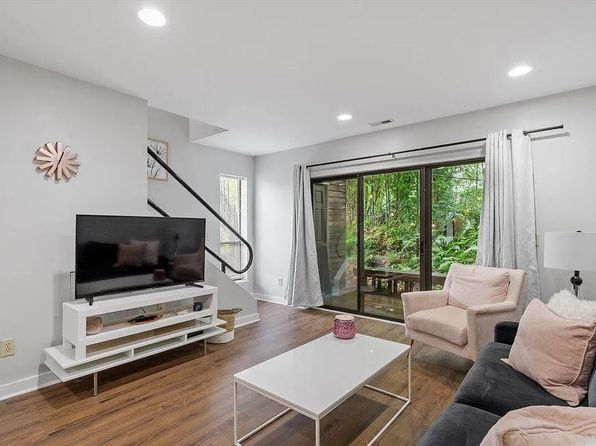 130 E Longview St APT S