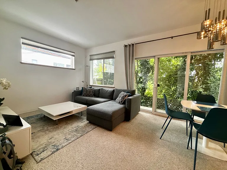 3221 Tg Franklin Avenue Flats Llc — Photo 3