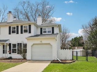 3809 Sunbrook Rd, Madison, WI 53704