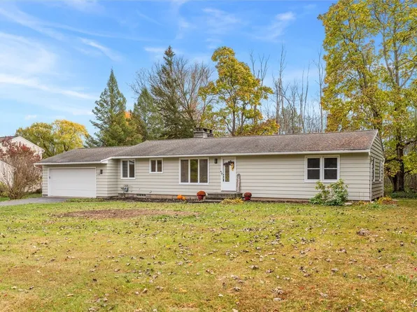 3300 Woods Rd, Baldwinsville, NY 13027
