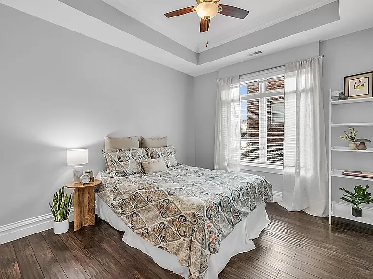 Large second bedroom