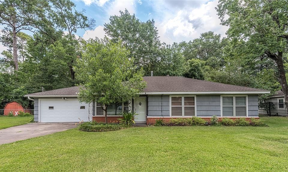 1st image of 4407 Randwick Dr