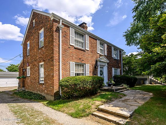 3rd image of 2223 Saratoga Dr