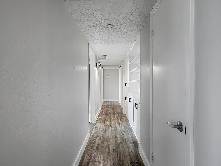 The Flats on Handley — Photo 89