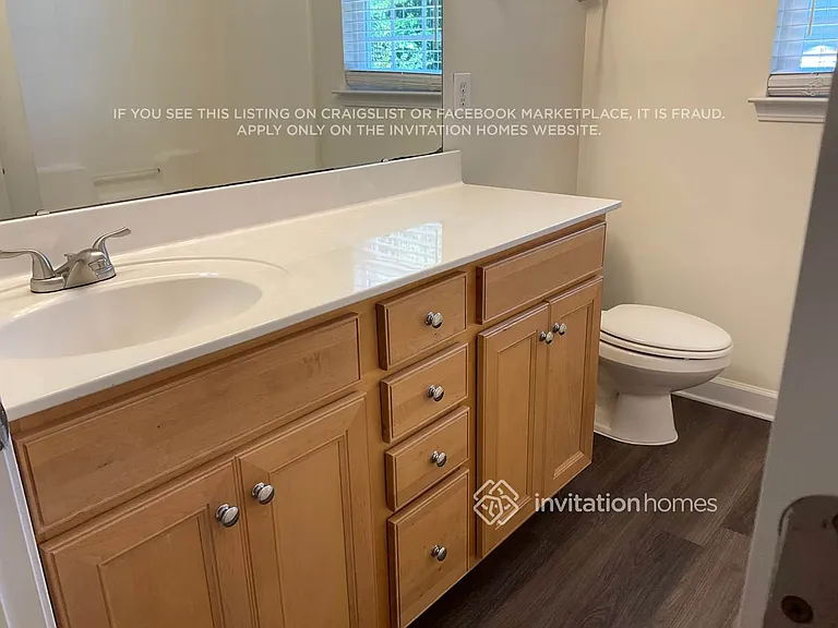 8121 Acacia Ct — Photo 12