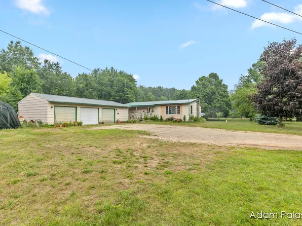 151 Cedar St, Sand Lake, MI 49343