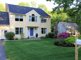 23 Woodside Cir, Sturbridge, MA 01566