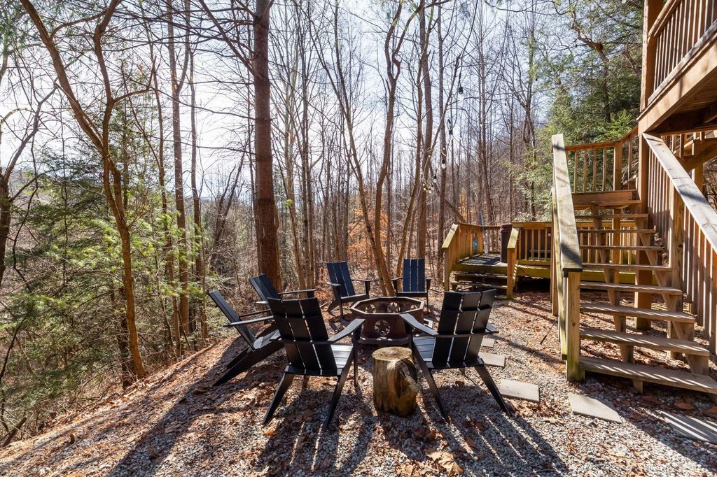 18591 Hockman Road, Rockbridge, OH - View 3