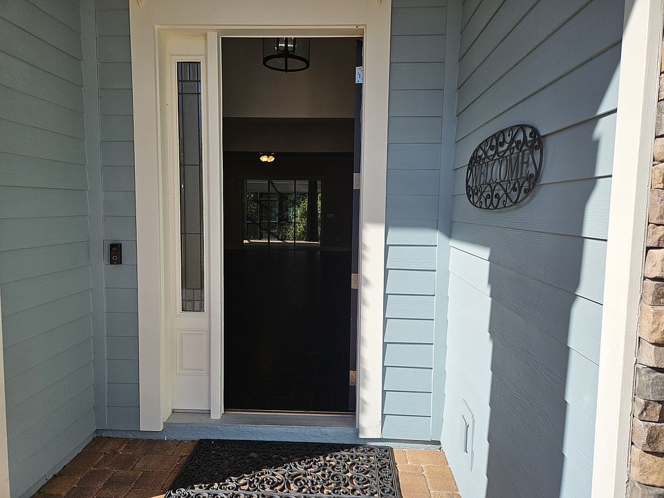 Front door entry way