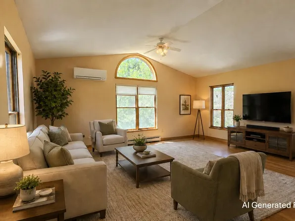 28 Park Avenue E, Brewer, ME 04412