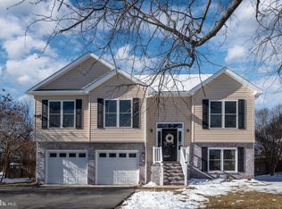 7 Dawson Dr, Fredericksburg, VA 22405