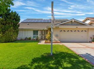 1517 W Carriage Dr, Santa Ana, CA 92704