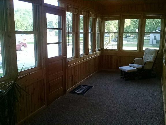 HUGE porch!