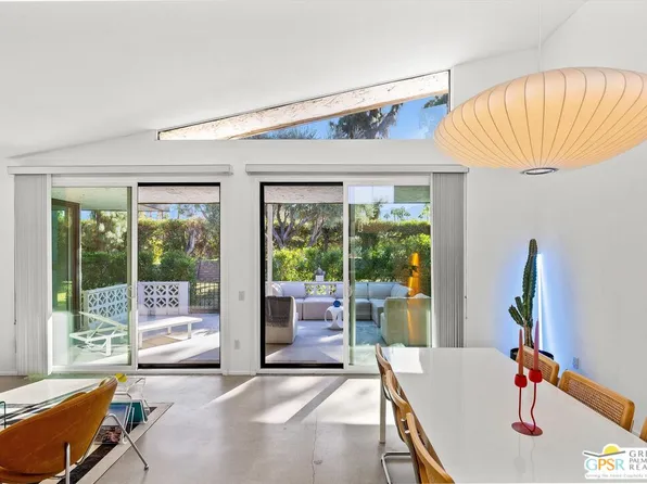 2387 Casitas Way, Palm Springs, CA 92264