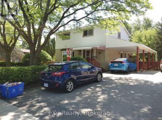 96 Larch St, Hamilton, ON L8T4P3