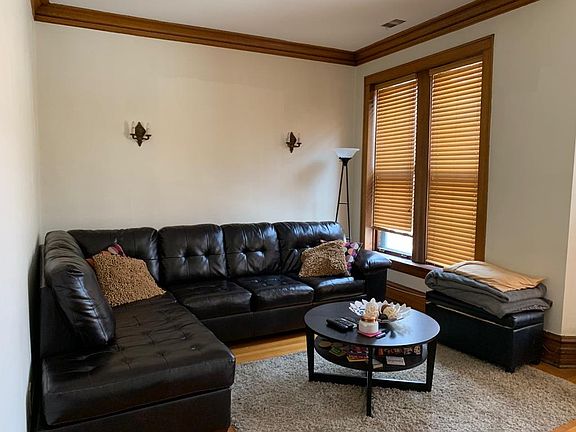 2nd image of 3730 N Fremont St #2