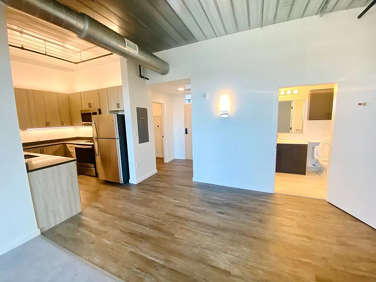 Kelley Square Lofts — Photo 7