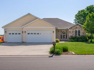 315 Claire Ln, Utica, IL 61373