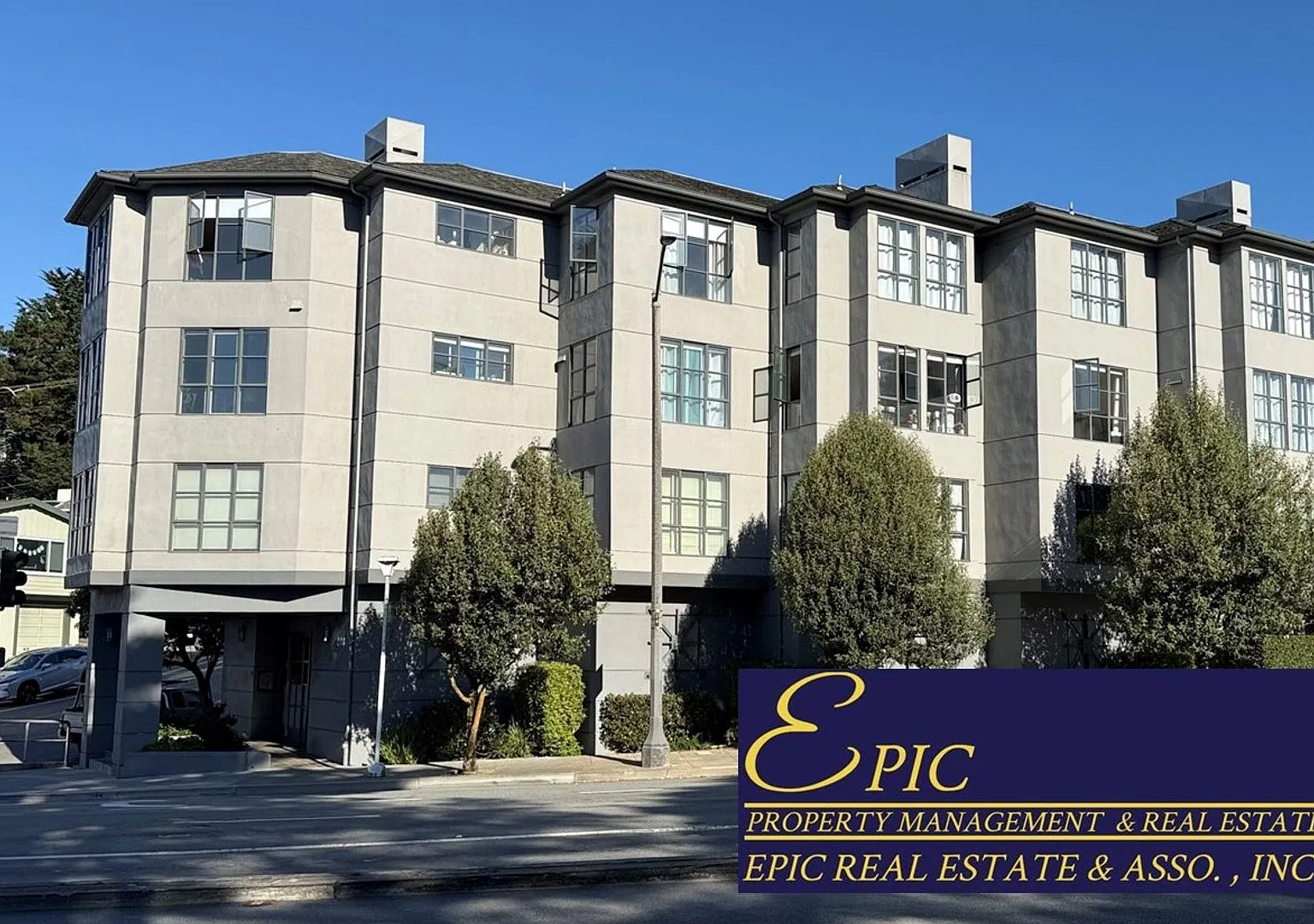Epic REA - Amazing Spacious Twin Peaks 1 BR/1 BA Condo w/ Garage Parking — Photo 1
