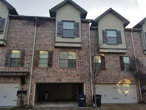 355 George Bush Dr E Photo 1