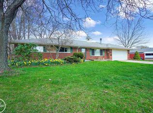 28145 Kingsberry Rd, New Baltimore, MI 48047