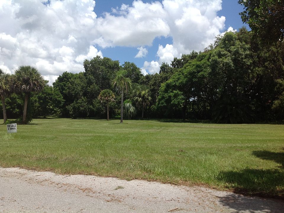 1st image of 424 Green Dolphin Dr S