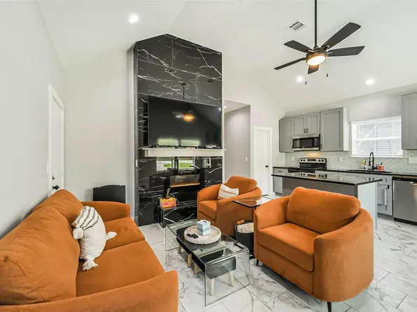 16518 Eastchase, Montgomery, TX 77316