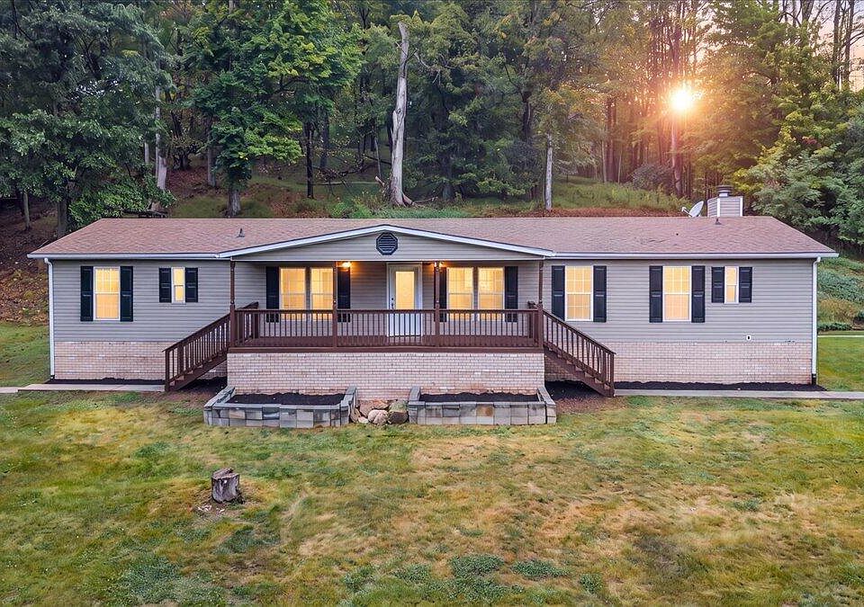 1st image of 103 Lookout Ridge Rd