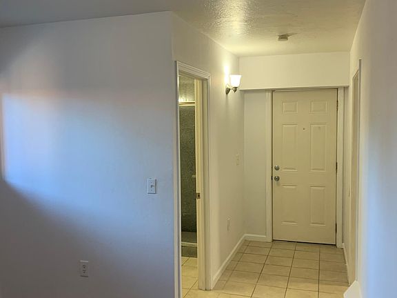 5th image of 115 N Murphy Ave #5