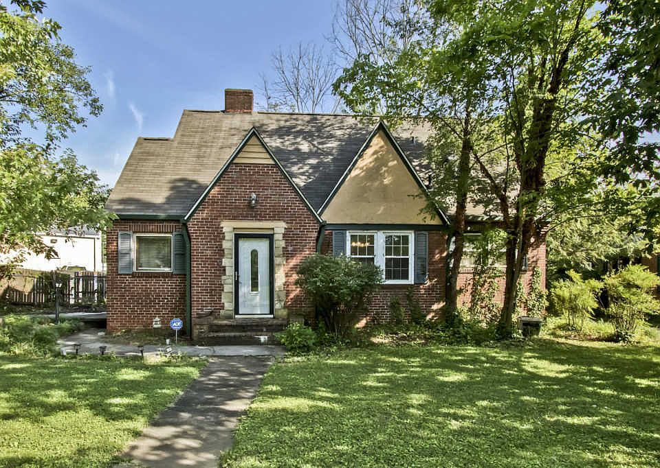 1st image of 116 Rose Dr