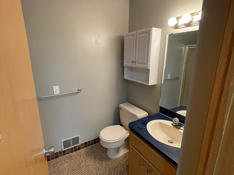 350 Oakwood Dr — Photo 23