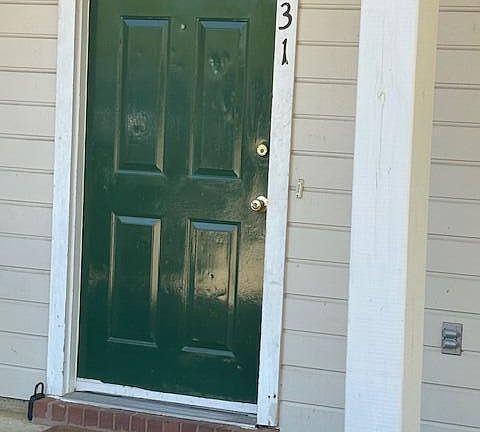 4th image of 331 Peach Orchard Dr