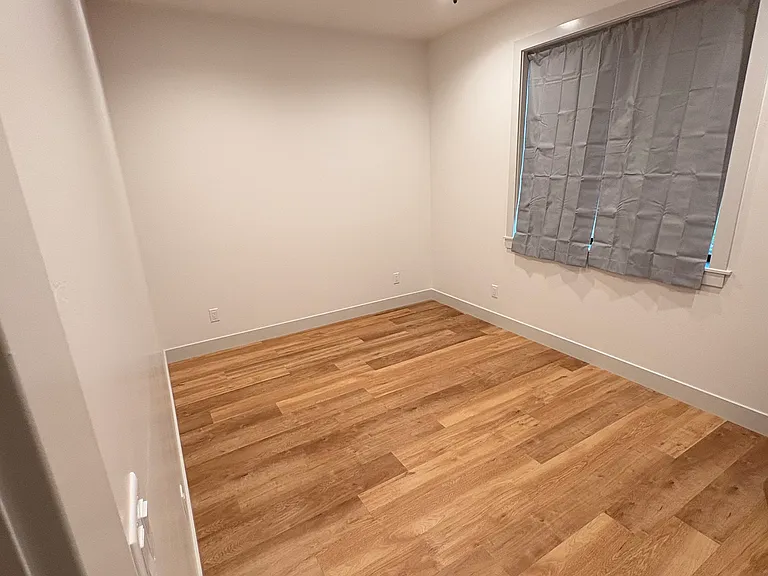 9415 Rio Cir — Photo 4