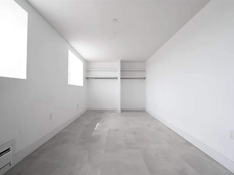 315 West Broadway — Photo 26