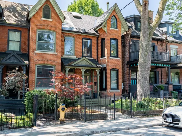 366 Ontario St, Toronto, ON M5A 2V7