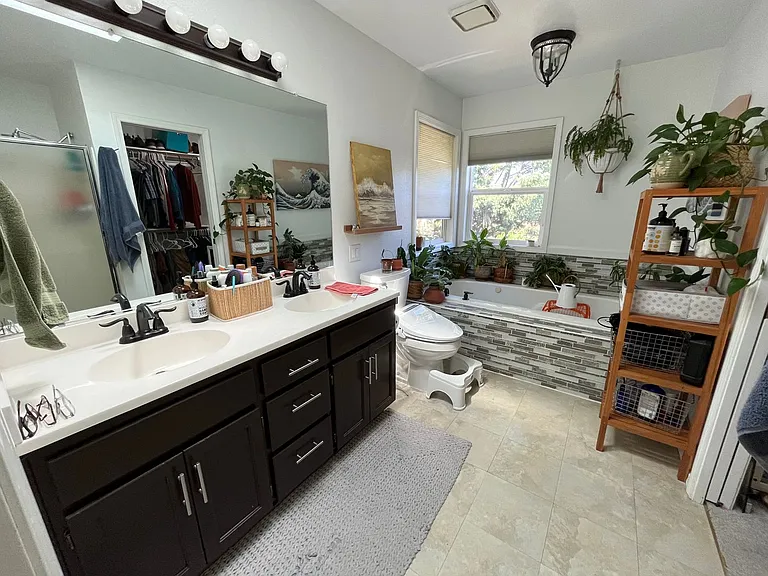 6185 NW 208th Ave — Photo 39