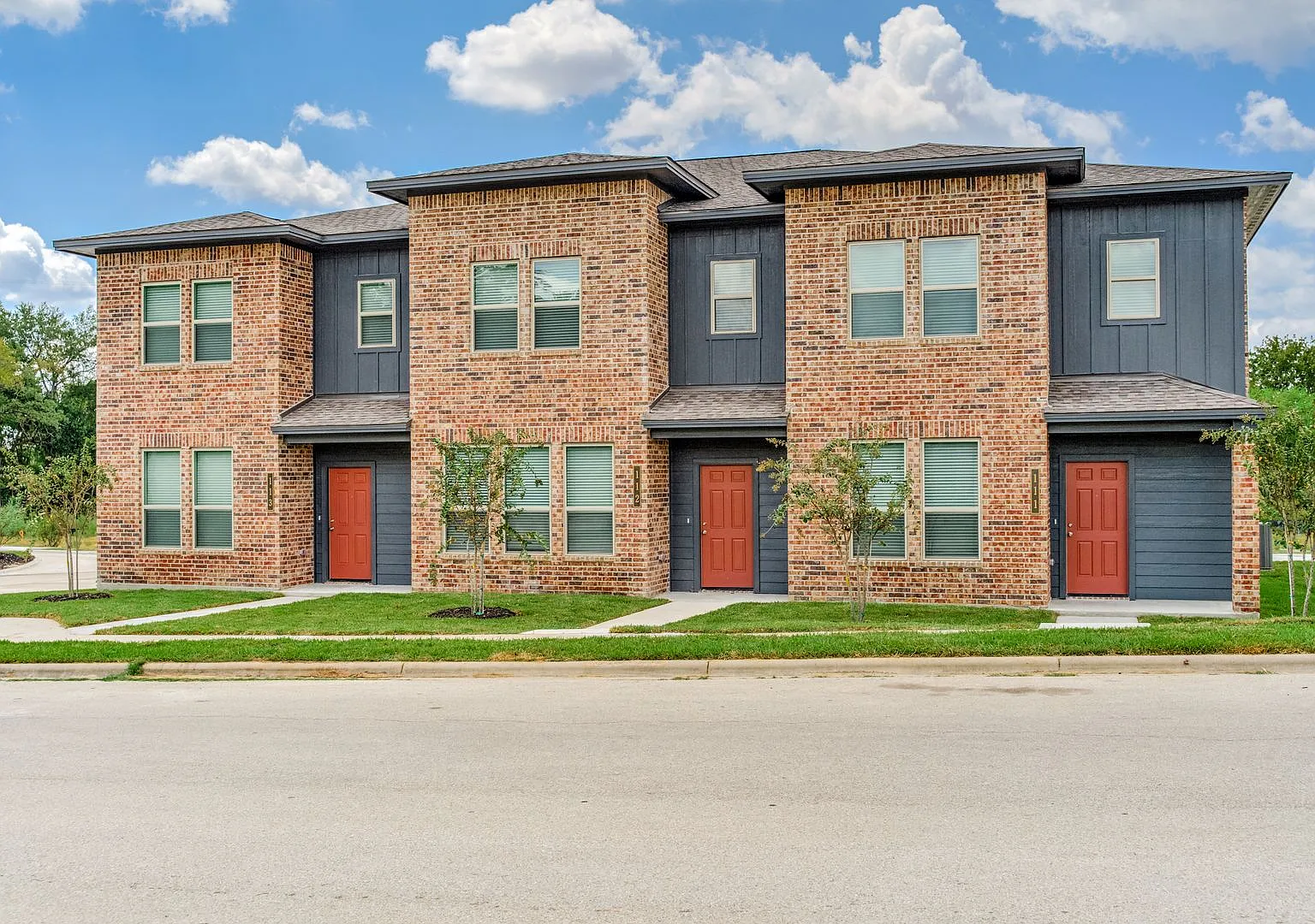 4089 Cross Park Dr #811 — Photo 1
