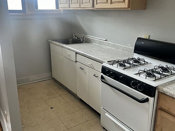 2nd image of 6518 Stony Island Avenue Woodlawn #2