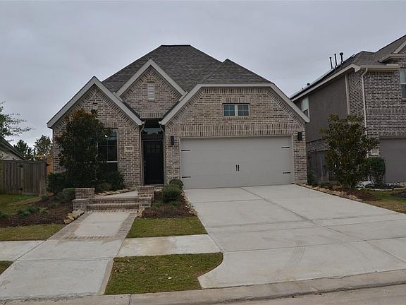 2nd image of 19611 Lake Bosque Dr