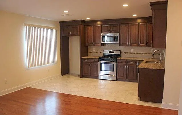 2 bed, $2,500 — Photo 4