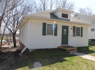 806 Adams St, Corning, IA 50841