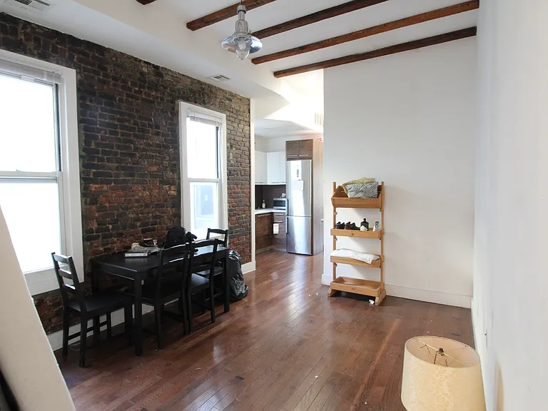 5923 Woodbine St #3R — Photo 2