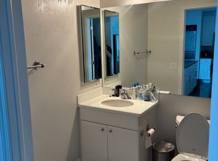 33 W Ontario St APT 24C, Chicago, IL 60654