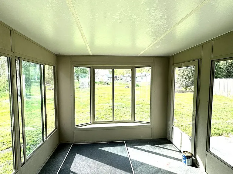 833 Mill River Rd — Photo 8