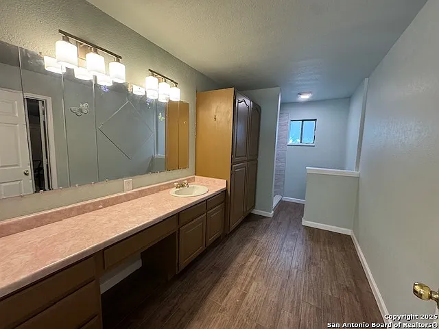 1067 Rayburn Dr — Photo 25