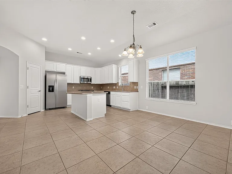 24518 Carlton Springs Ln — Photo 10