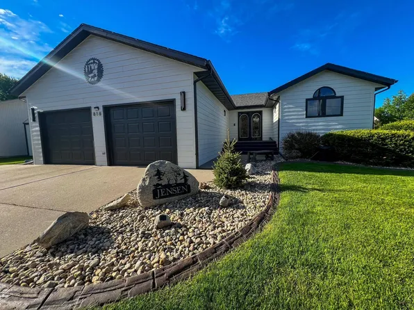 818 18th St SE, Huron, SD 57350