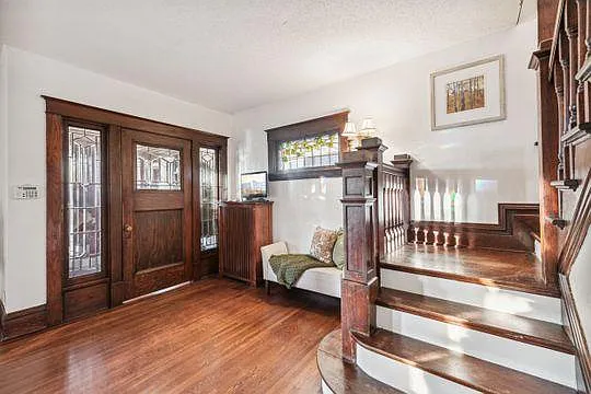 1009 Grand Ave — Photo 2