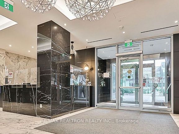4th image of 31 Tippett Rd #636