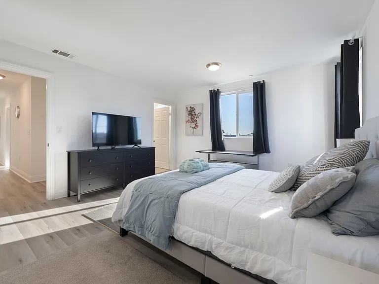 4157 Dorsey St — Photo 11